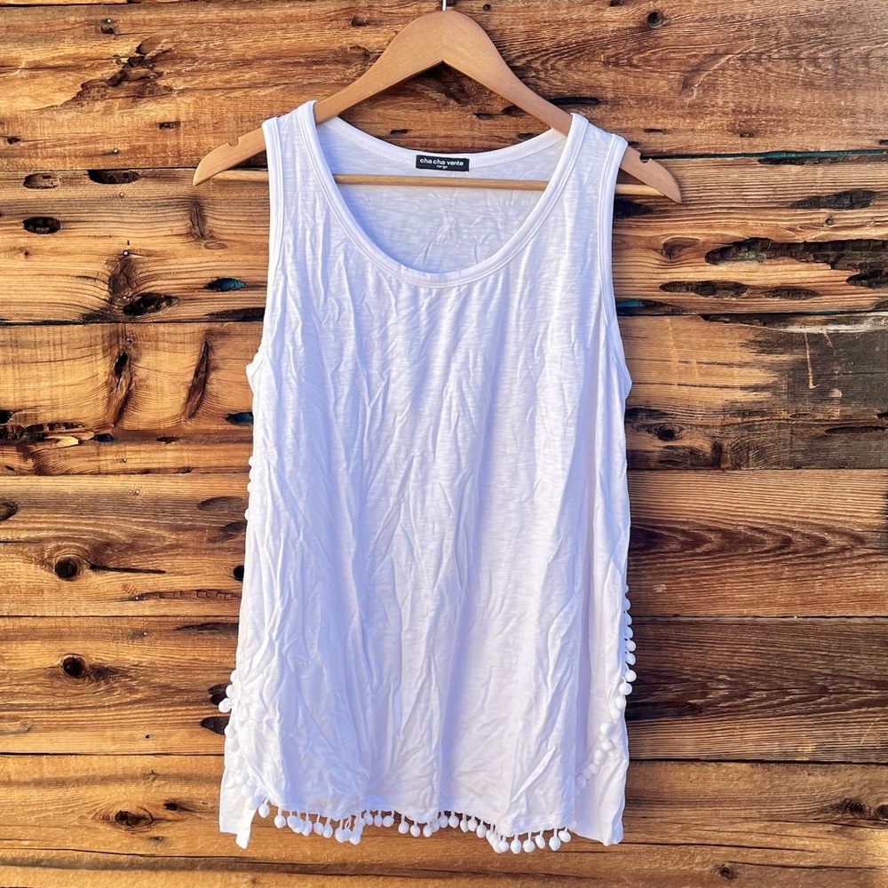 CHA CHA VENTE | White Sleeveless Pom Pom Tunic Blouse L